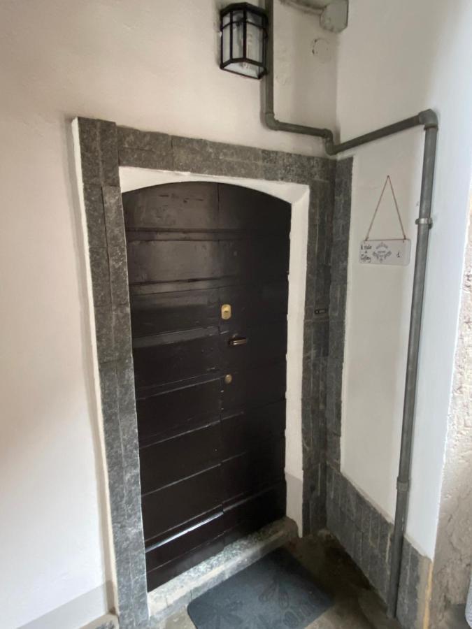 Il Nido Di Tiffany Apartment Massino Visconti Екстериор снимка