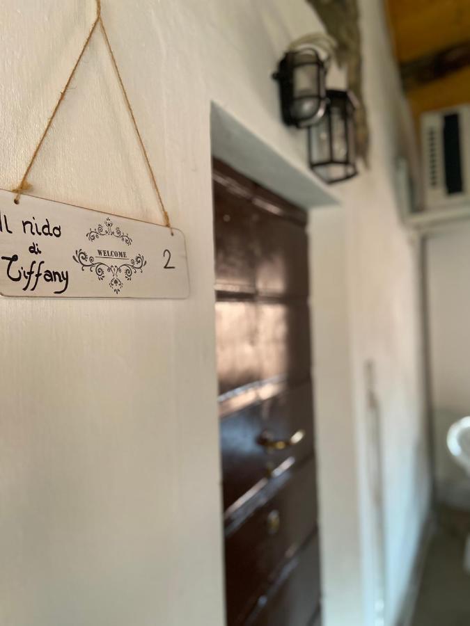 Il Nido Di Tiffany Apartment Massino Visconti Екстериор снимка