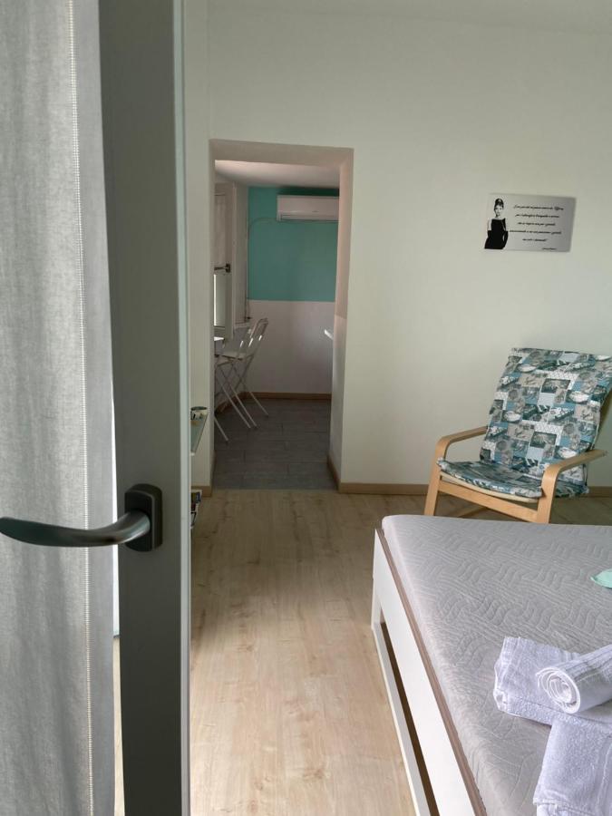 Il Nido Di Tiffany Apartment Massino Visconti Екстериор снимка