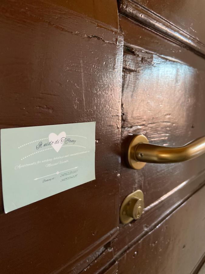 Il Nido Di Tiffany Apartment Massino Visconti Екстериор снимка