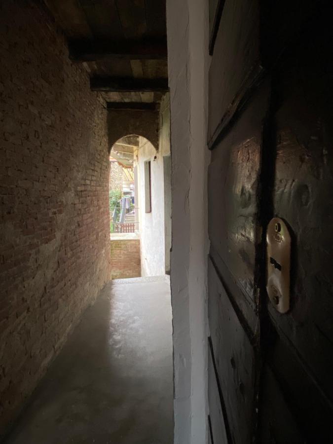Il Nido Di Tiffany Apartment Massino Visconti Екстериор снимка
